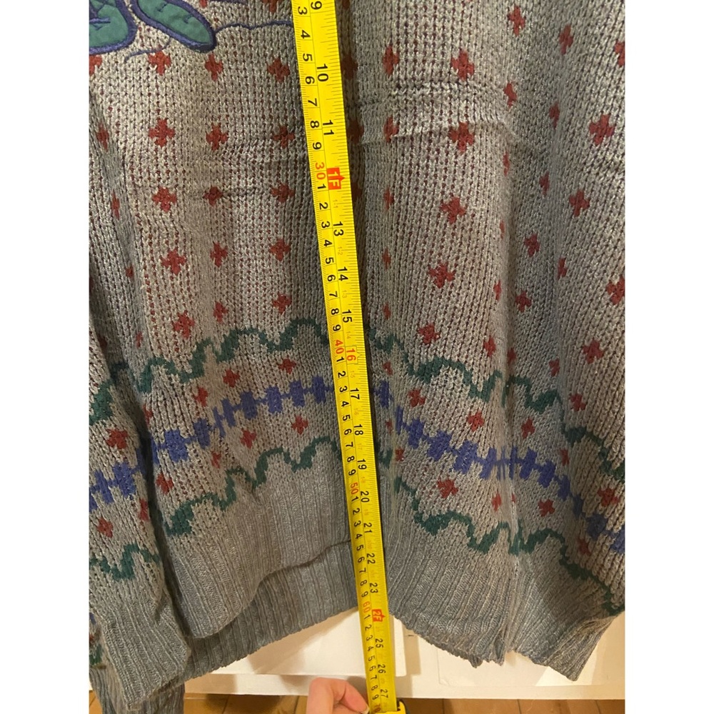 Vintage embroidered handmade bunny sweater wool brand fine line color grey - Picture 5 of 7